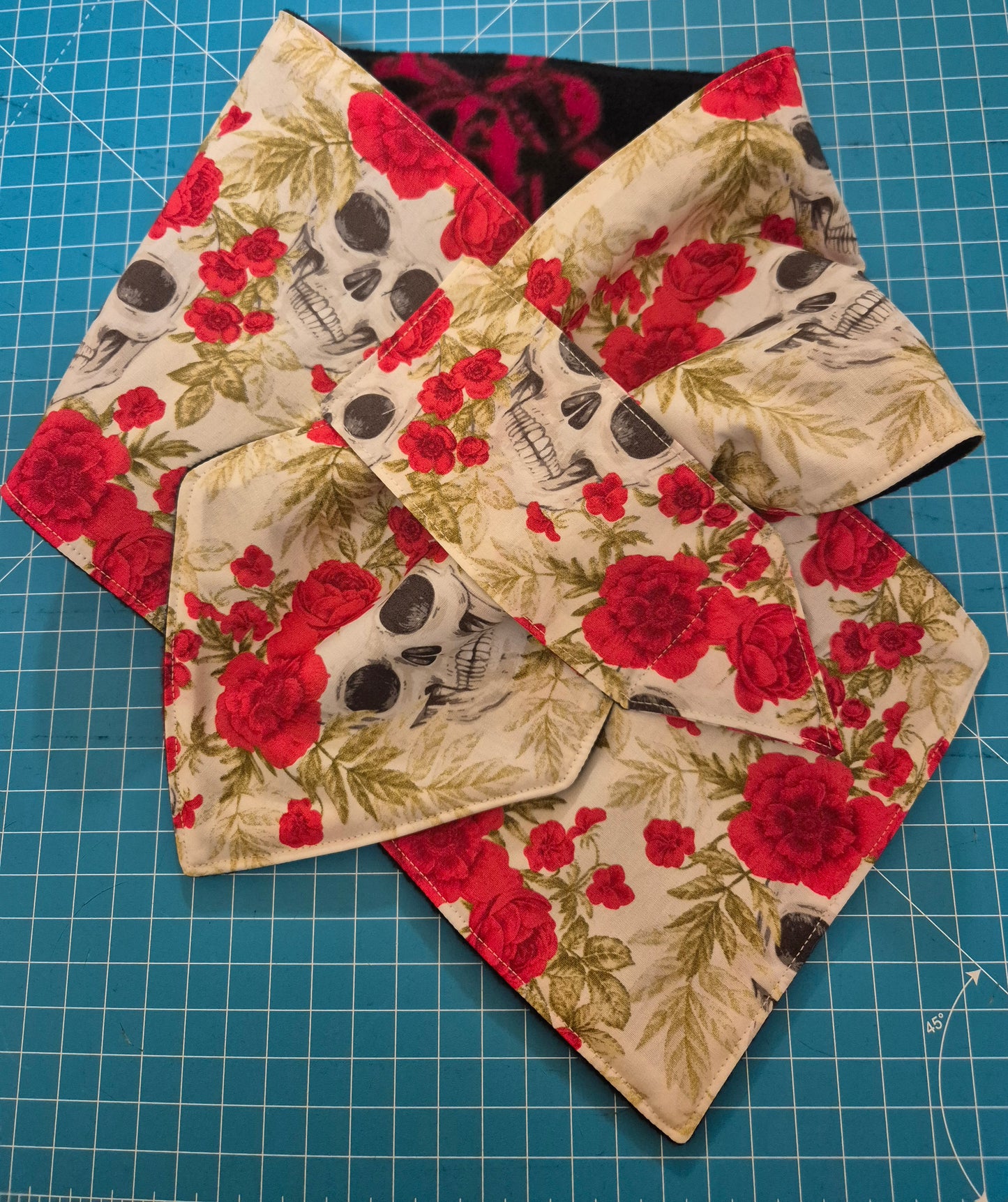 Fleece Lined Skulls And Roses Snood Scarf Neck Warmer