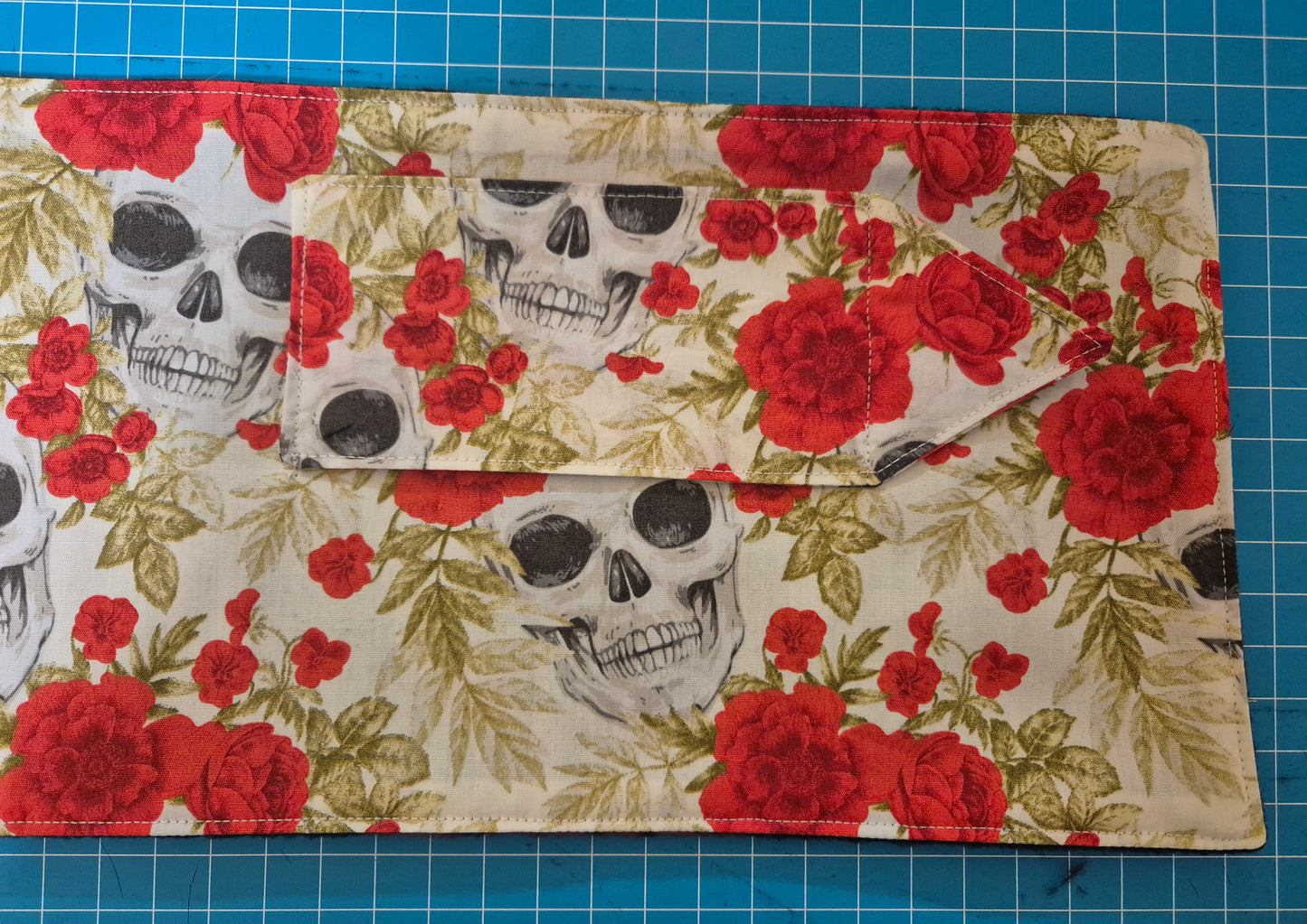 Fleece Lined Skulls And Roses Snood Scarf Neck Warmer